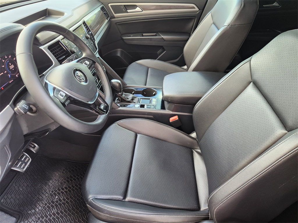 2019 Volkswagen Atlas 3.6L V6 SEL R-Line Black at Keating Nissan