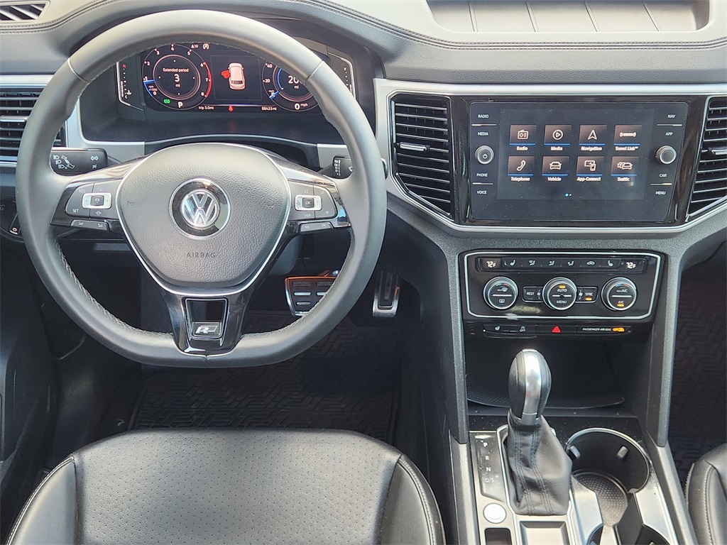 2019 Volkswagen Atlas 3.6L V6 SEL R-Line Black at Keating Nissan
