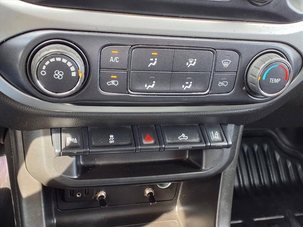 2022 Chevrolet Colorado LT White at Traditions Chevrolet