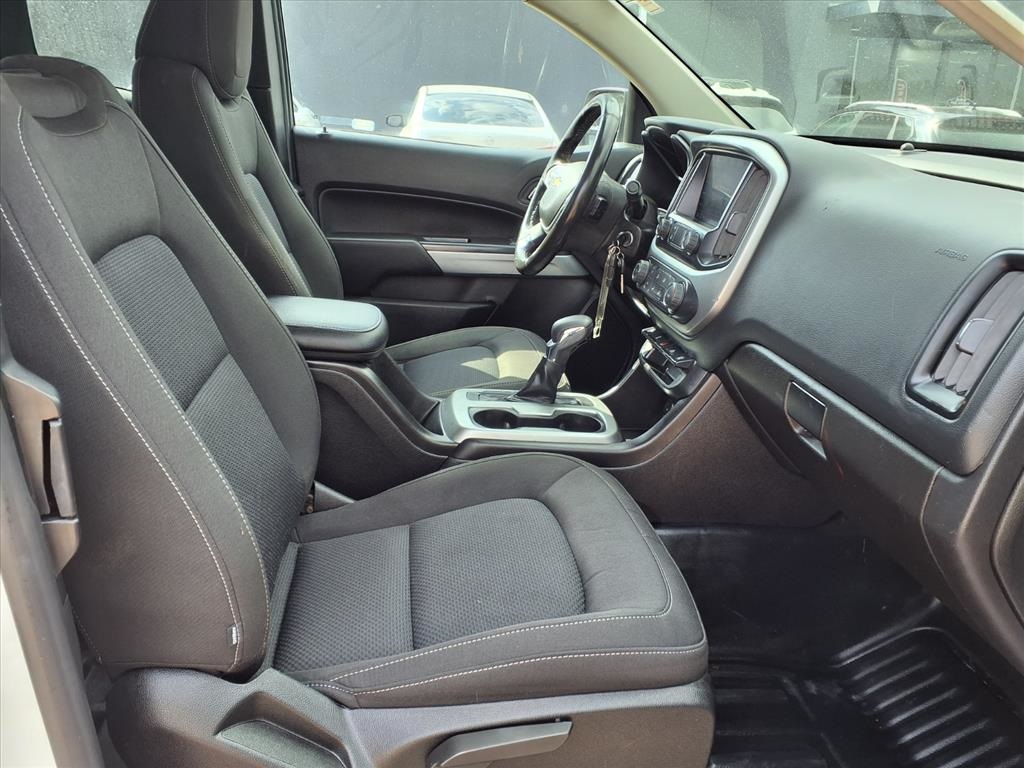 2022 Chevrolet Colorado LT White at Traditions Chevrolet