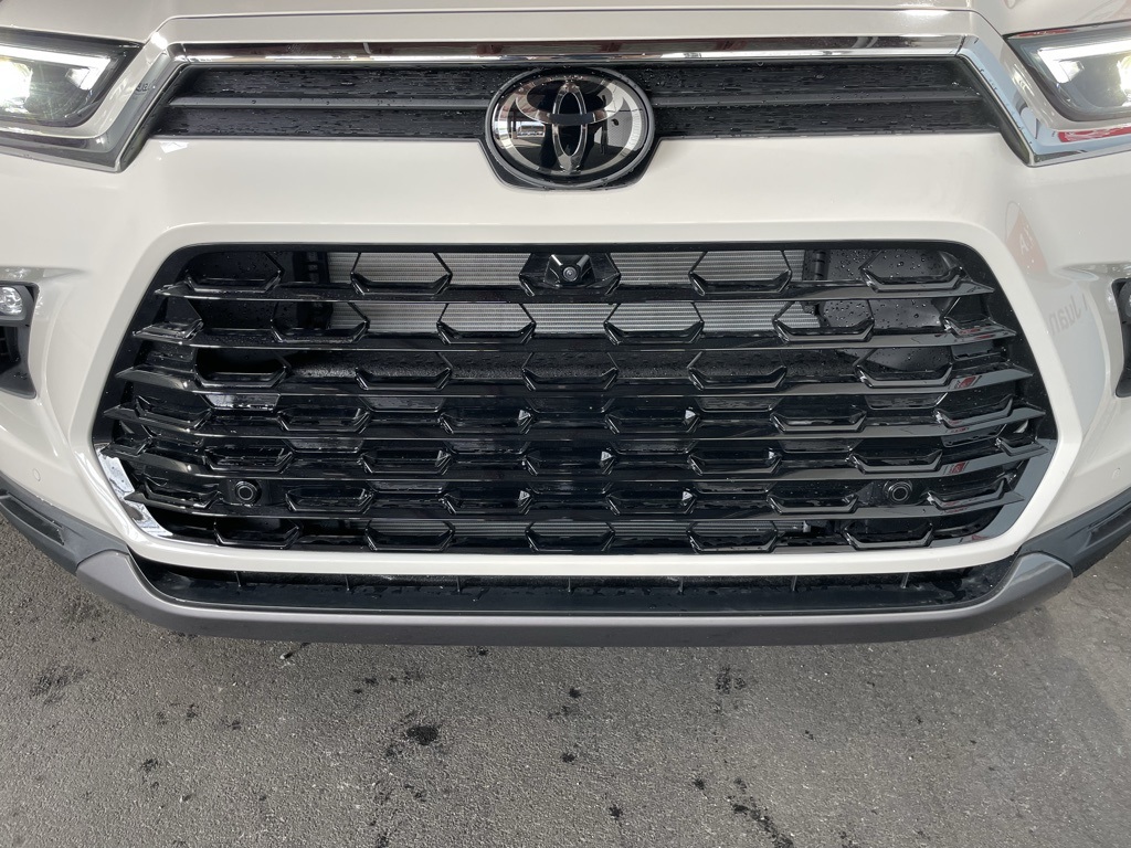 Thumbnail: 2026 Toyota Grand Highlander - 14