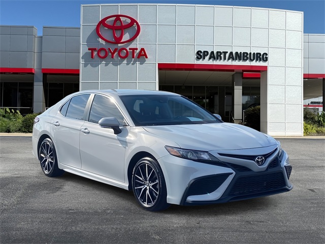 2024 Toyota Camry SE FWD