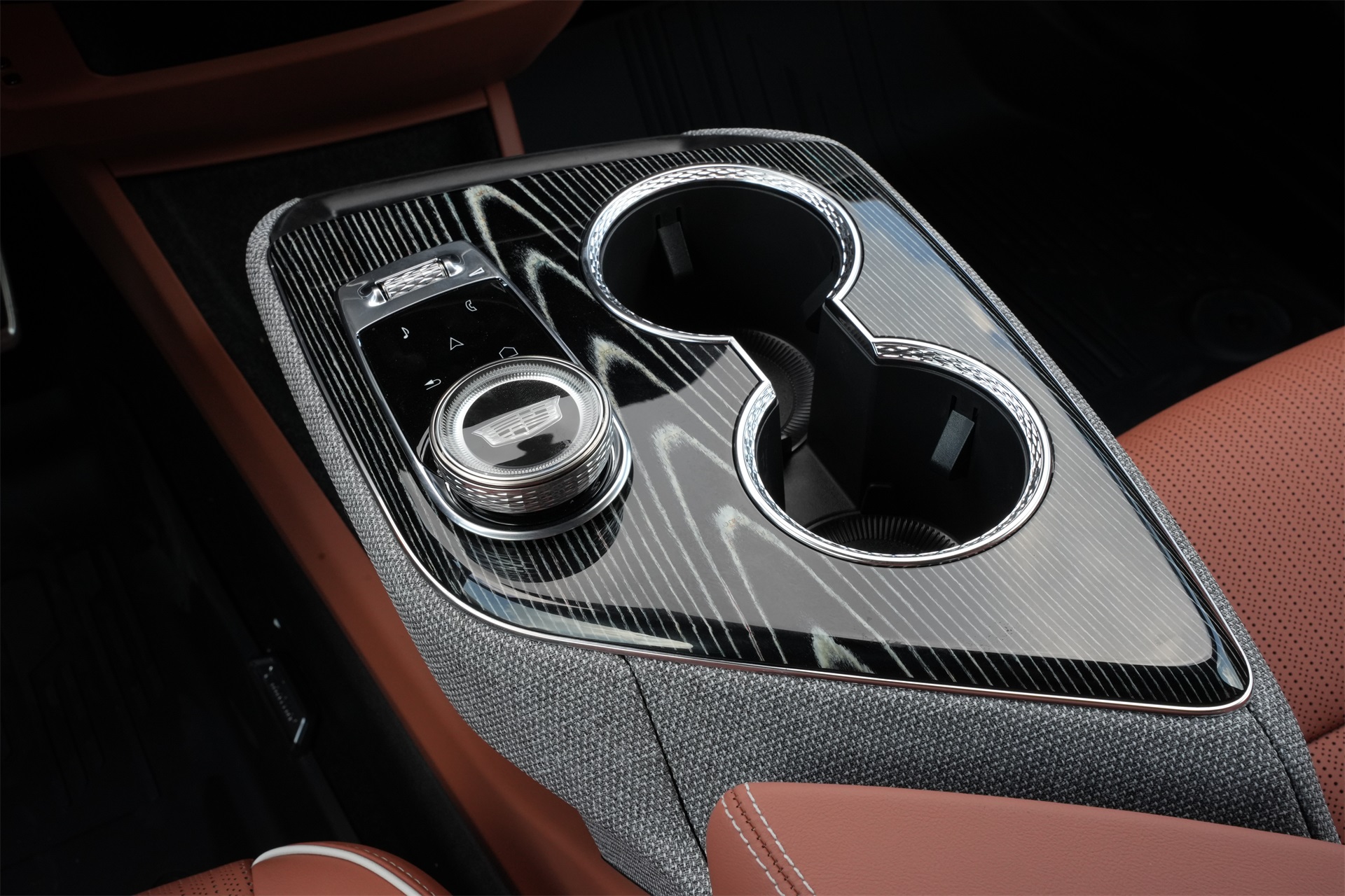 2025 Cadillac OPTIQ Luxury Black at Tom Peacock Cadillac