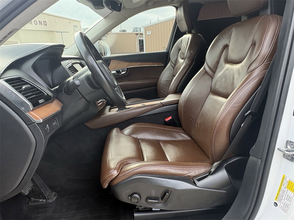 2020 Volvo XC90 T6 Inscription - 11