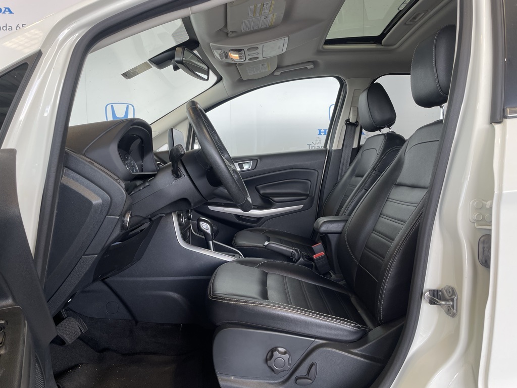 Thumbnail: 2022 Ford EcoSport - 9