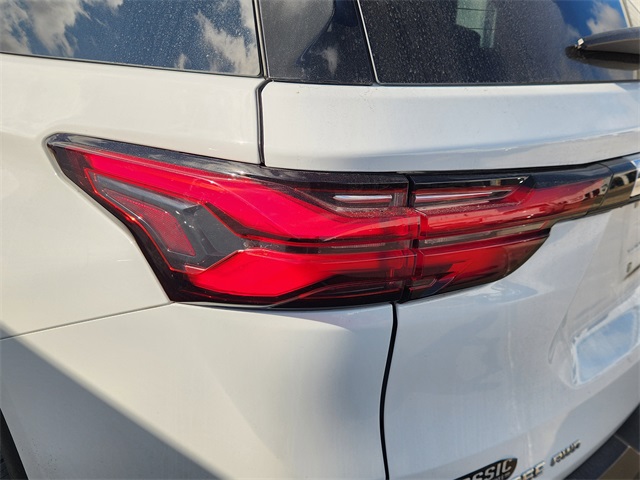 2022 Chevrolet Traverse LT Leather White at Cook Ford