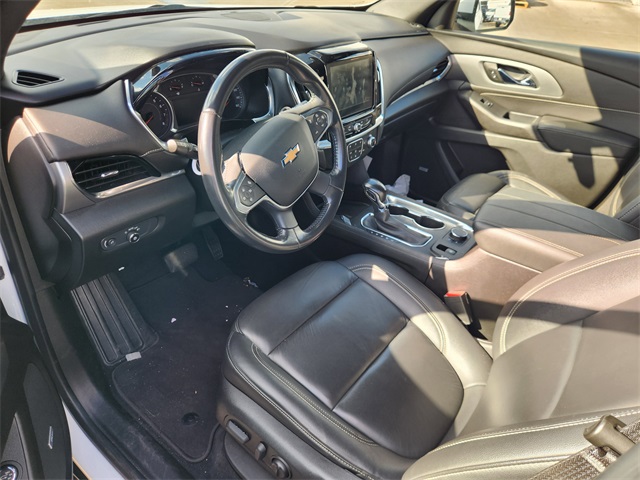 2022 Chevrolet Traverse LT Leather White at Cook Ford