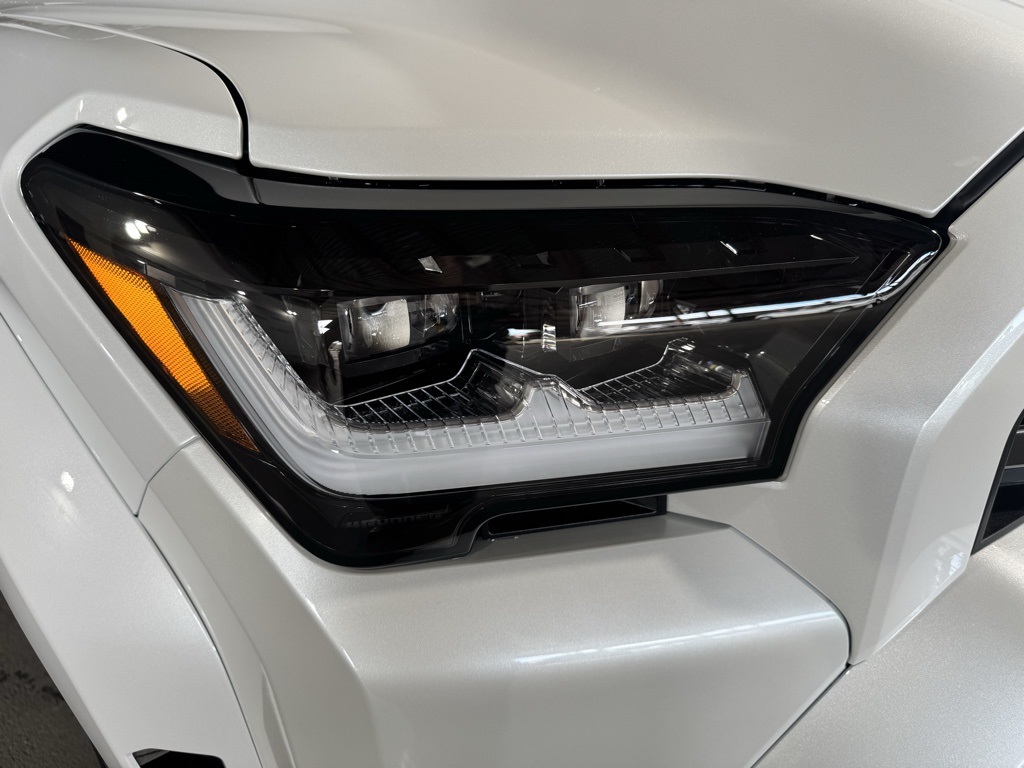 Thumbnail: 2025 Toyota 4Runner - 13