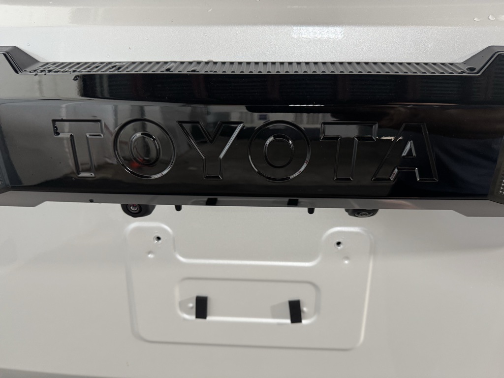 Thumbnail: 2025 Toyota 4Runner - 21