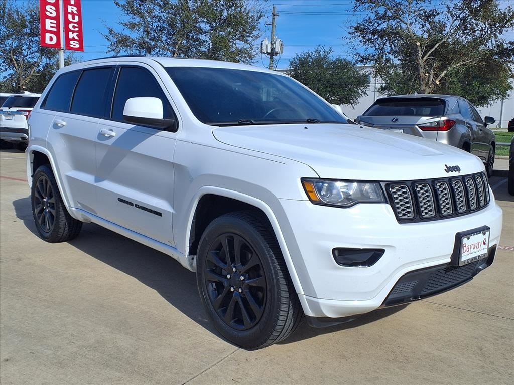 2017 Jeep Grand Cherokee Altitude White at Emmons Autoplex