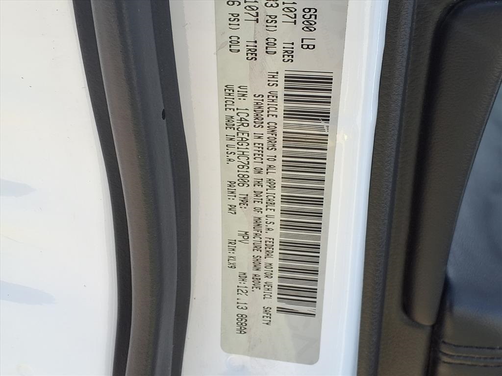 2017 Jeep Grand Cherokee Altitude White at Emmons Autoplex