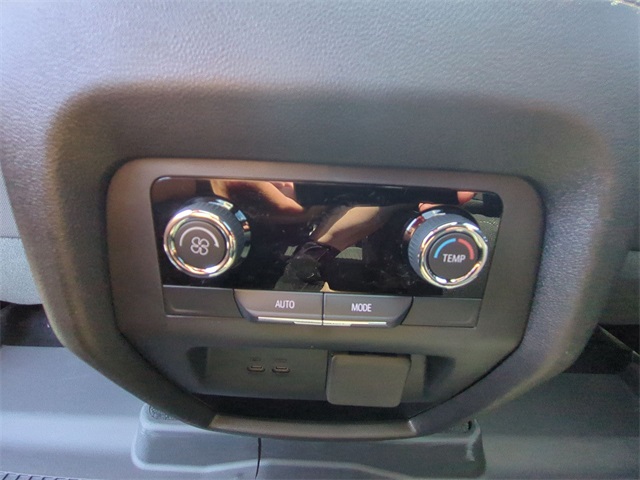 2025 Chevrolet Traverse LT for sale at PATRIOT CHEVROLET OF LIMERICK