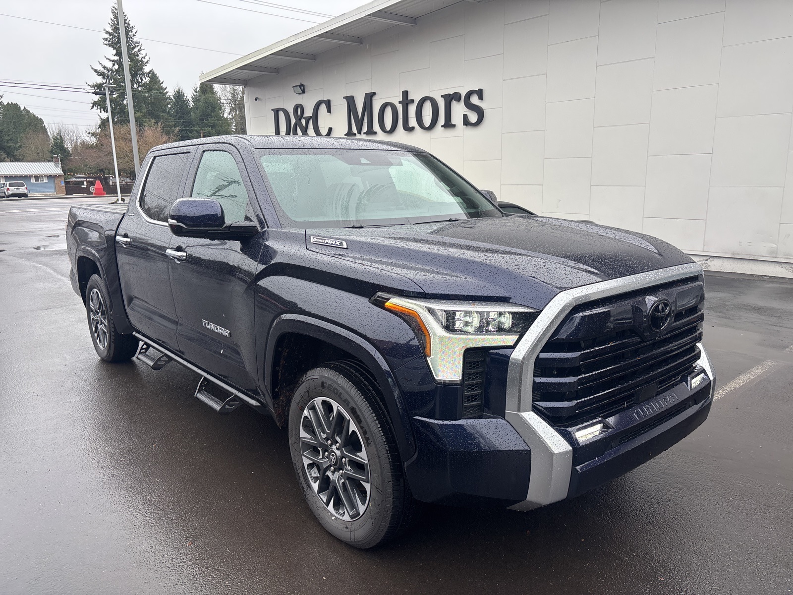 2025 Toyota Tundra Hybrid Limited HV CrewMax Cab 4WD