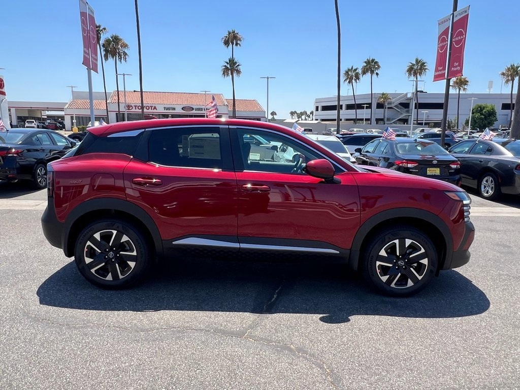 2025 Nissan Kicks SV photo 3