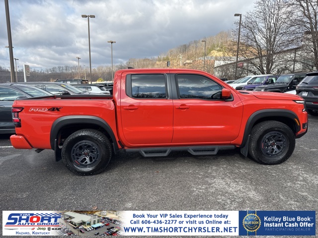 2025 Nissan Frontier PRO-4X Crew Cab 4WD