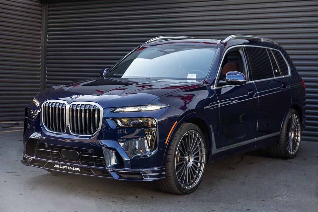 2025 BMW X7 Alpina XB7 AWD
