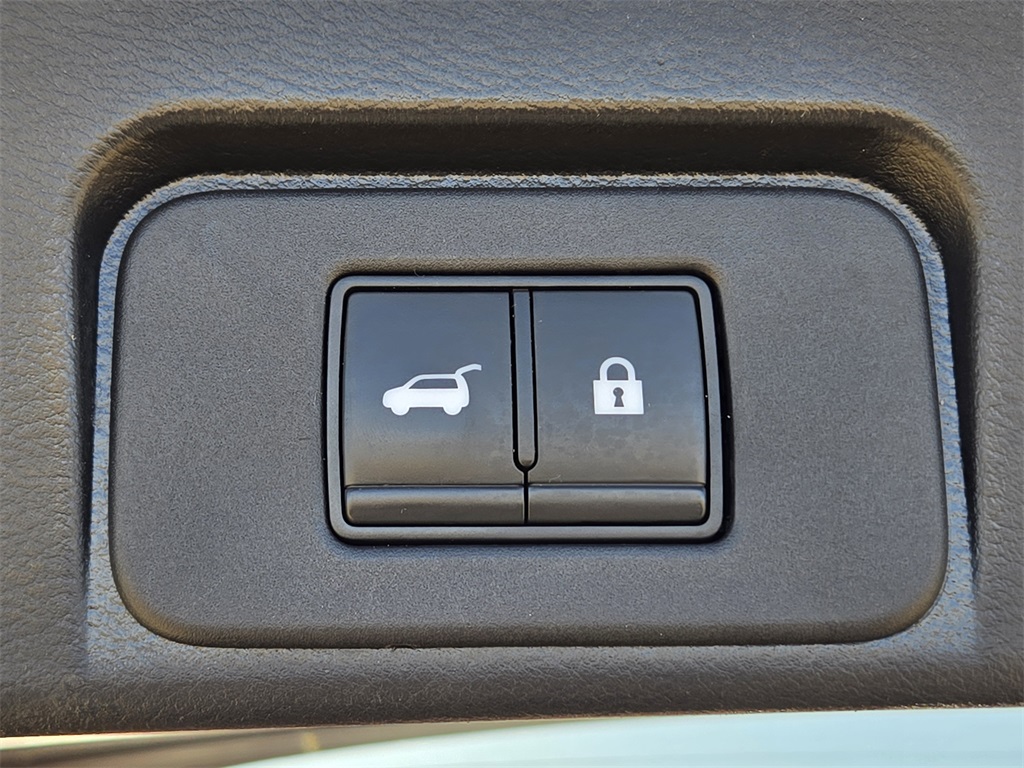 2022 Nissan Rogue SV Red at Community Toyota