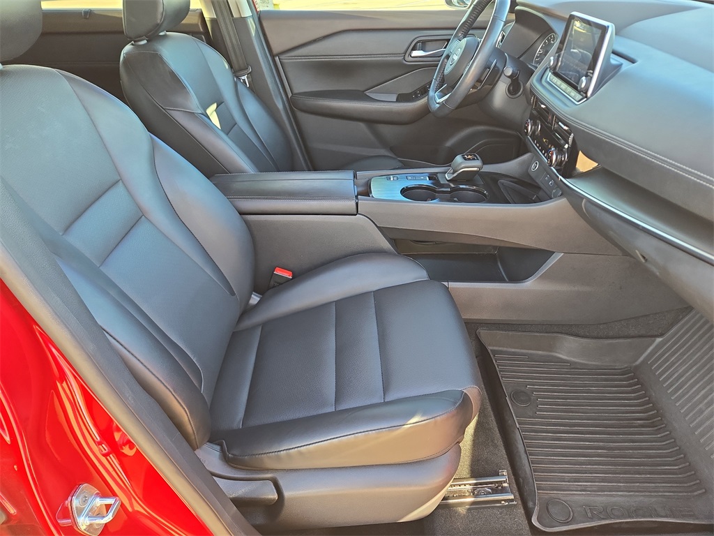 2022 Nissan Rogue SV Red at Community Toyota