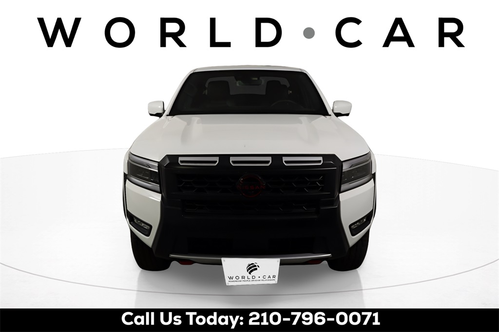 2025 Nissan Frontier PRO-4X Crew Cab 4WD