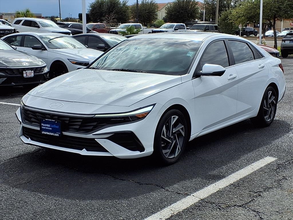 2024 Hyundai Elantra Limited FWD