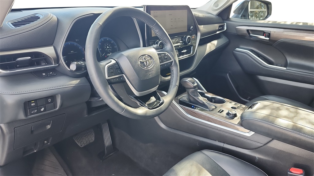 2023 Toyota Highlander