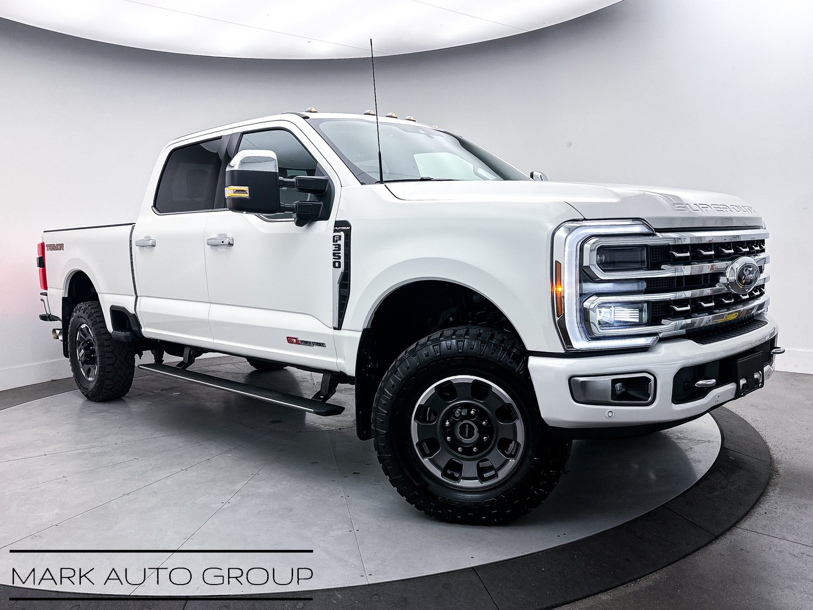 2024 Ford F-350SD Platinum