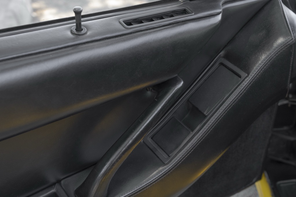 1990 Ferrari Testarossa  - Photo 15