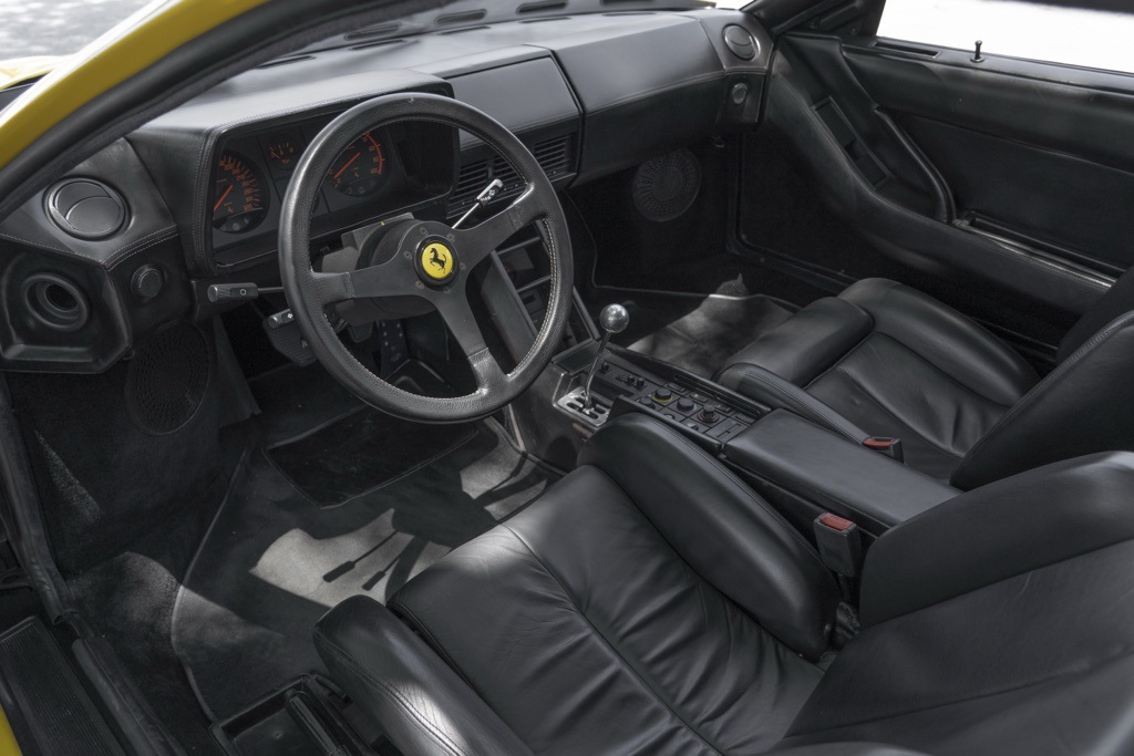 1990 Ferrari Testarossa  - Photo 2