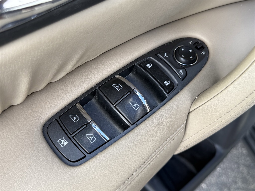 2017 Nissan Armada SL White at Autostrade