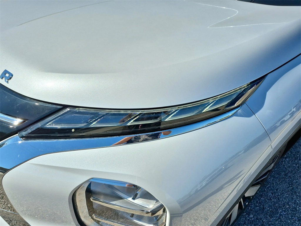 2025 Mitsubishi Outlander SEL - 9