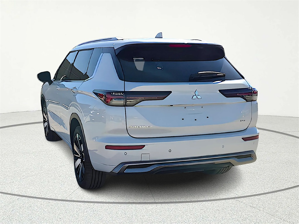 2025 Mitsubishi Outlander SEL - 4