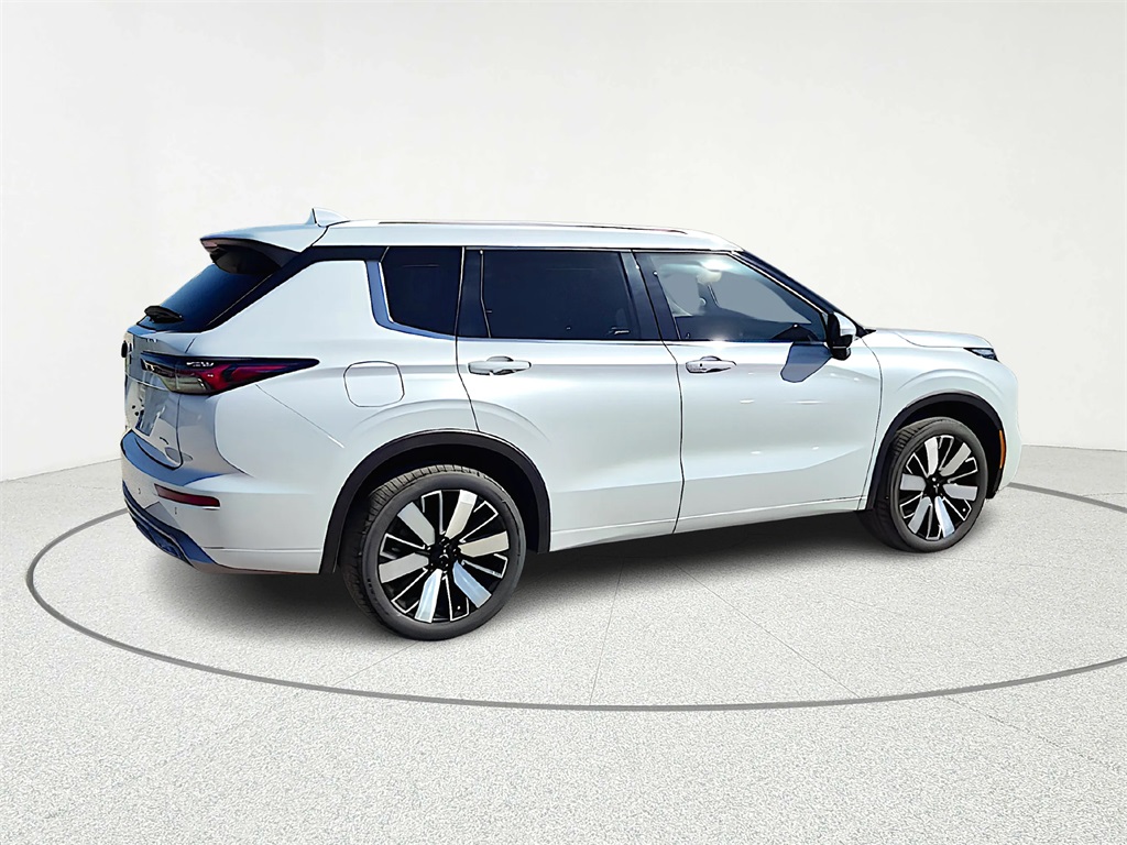 2025 Mitsubishi Outlander SEL - 6