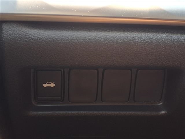 2022 Nissan Maxima SV - 11