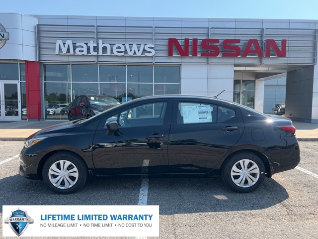 2025 Nissan Versa S FWD