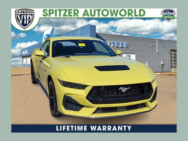 Green (Intesnse Lime Yellow Met) 2025 Ford Mustang Coupe Rear-Wheel Drive Automatic