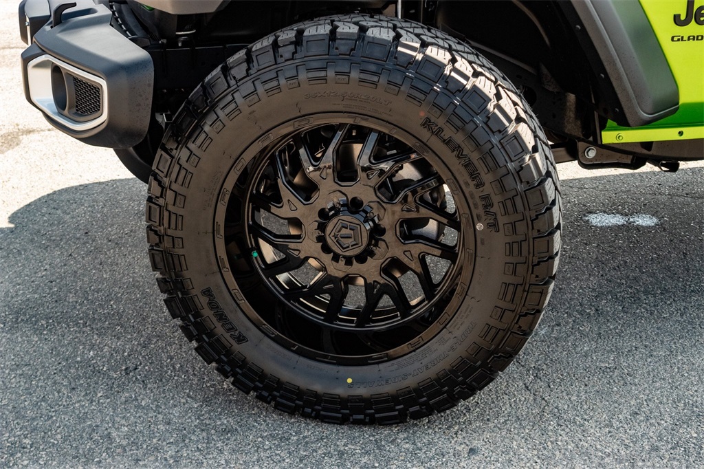 New Car 2025 Jeep Gladiator  Sport For Sale Under $60,000 In San Marcos, Texas