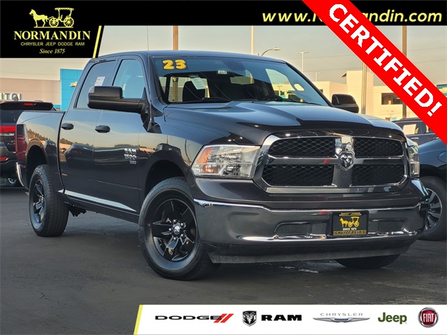 2023 RAM 1500 Classic SLT Crew Cab 4WD