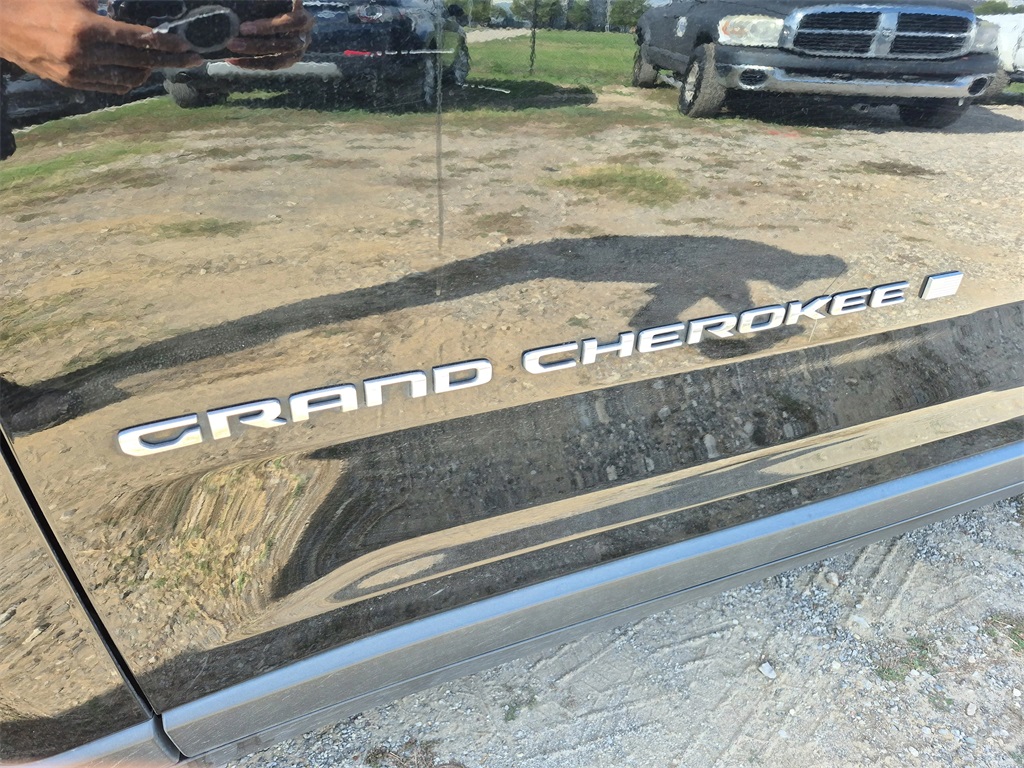 2022 Jeep Grand Cherokee L Laredo Black at Mac Haik CDJR North Houston