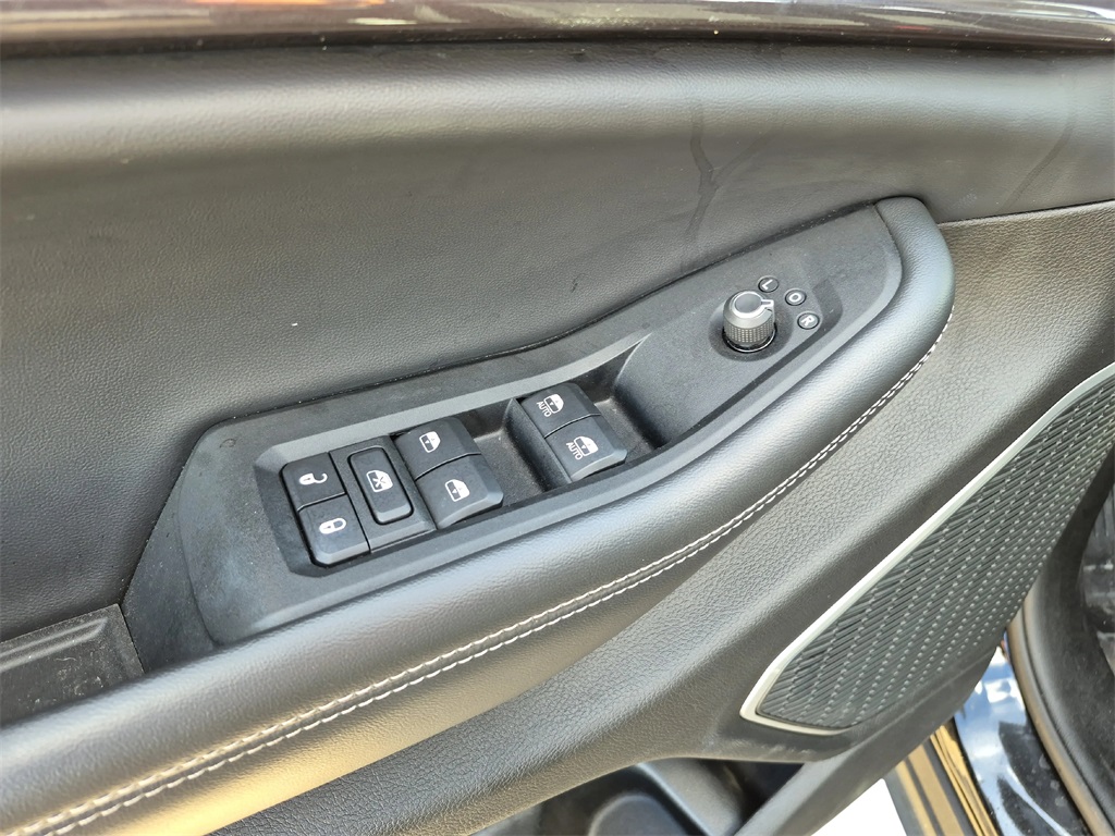 2022 Jeep Grand Cherokee L Laredo Black at Mac Haik CDJR North Houston