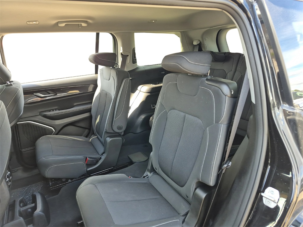 2022 Jeep Grand Cherokee L Laredo Black at Mac Haik CDJR North Houston