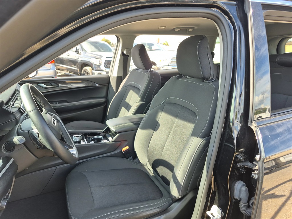 2022 Jeep Grand Cherokee L Laredo Black at Mac Haik CDJR North Houston