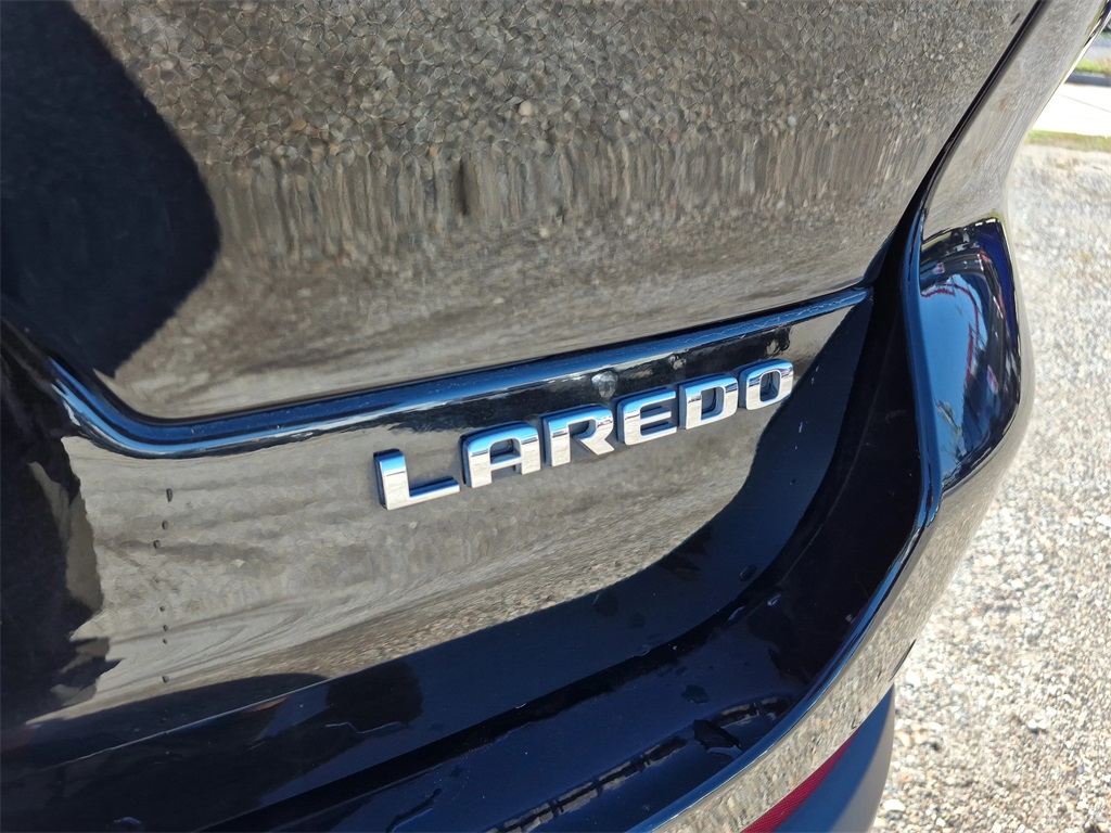 2022 Jeep Grand Cherokee L Laredo Black at Mac Haik CDJR North Houston