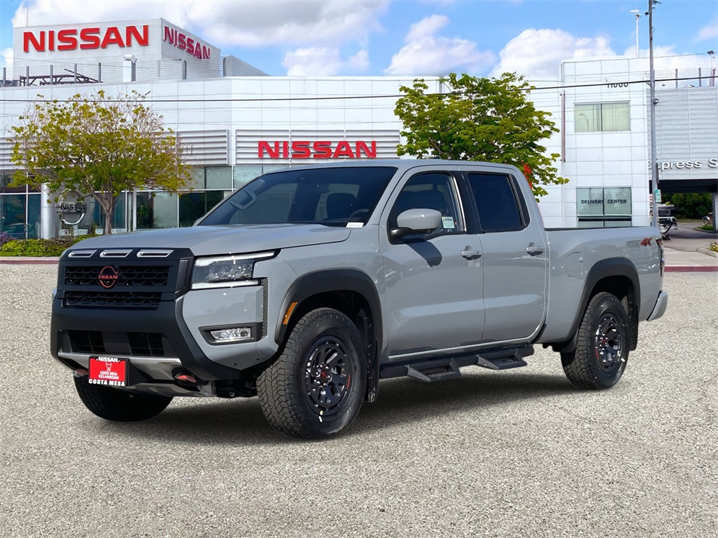 2026 Nissan Frontier PRO-4X's photo