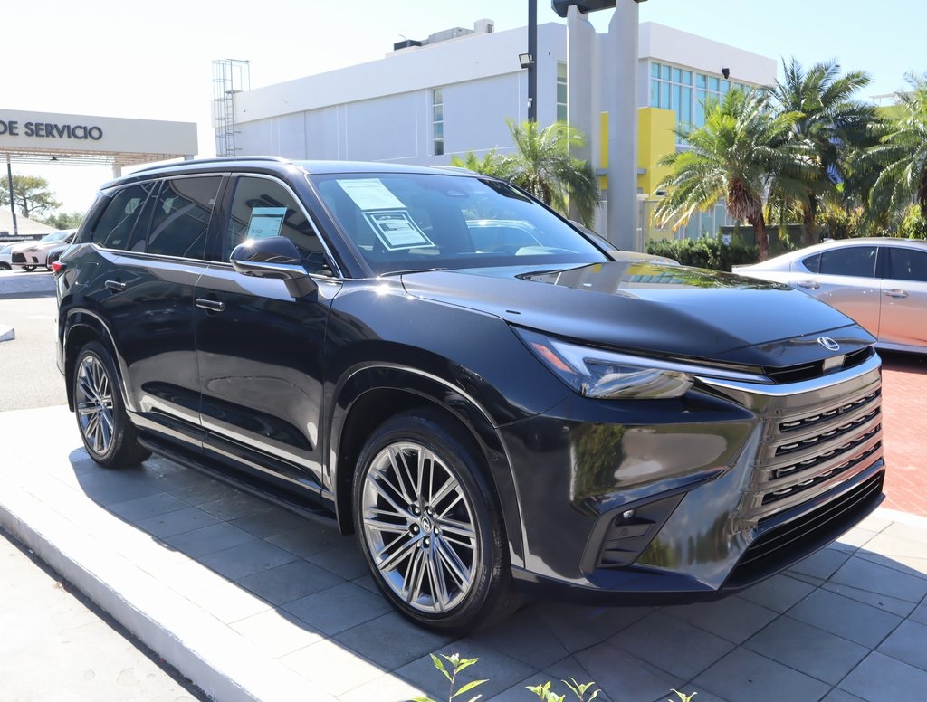 Thumbnail: 2026 Lexus TX - 4