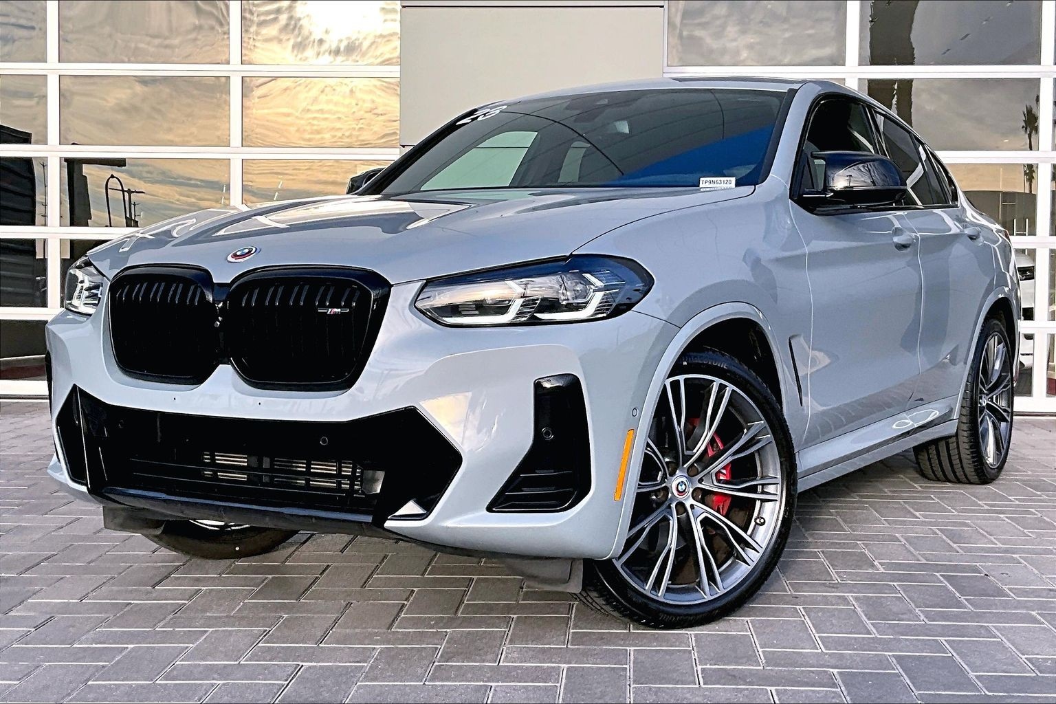 2023 BMW X4 M40i AWD