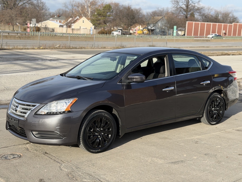 2014 Nissan Sentra S's photo