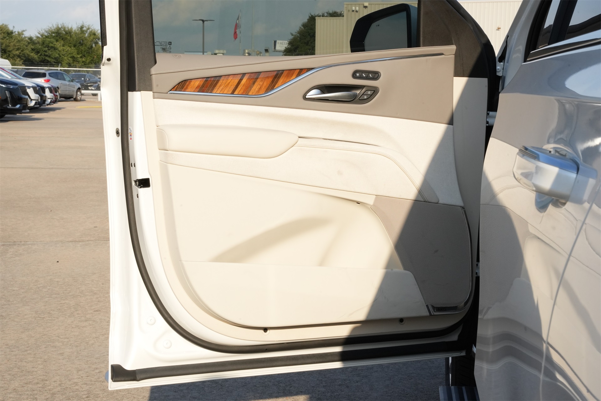 2024 Cadillac Escalade Premium Luxury Platinum White at Bayway Cadillac of The Woodlands