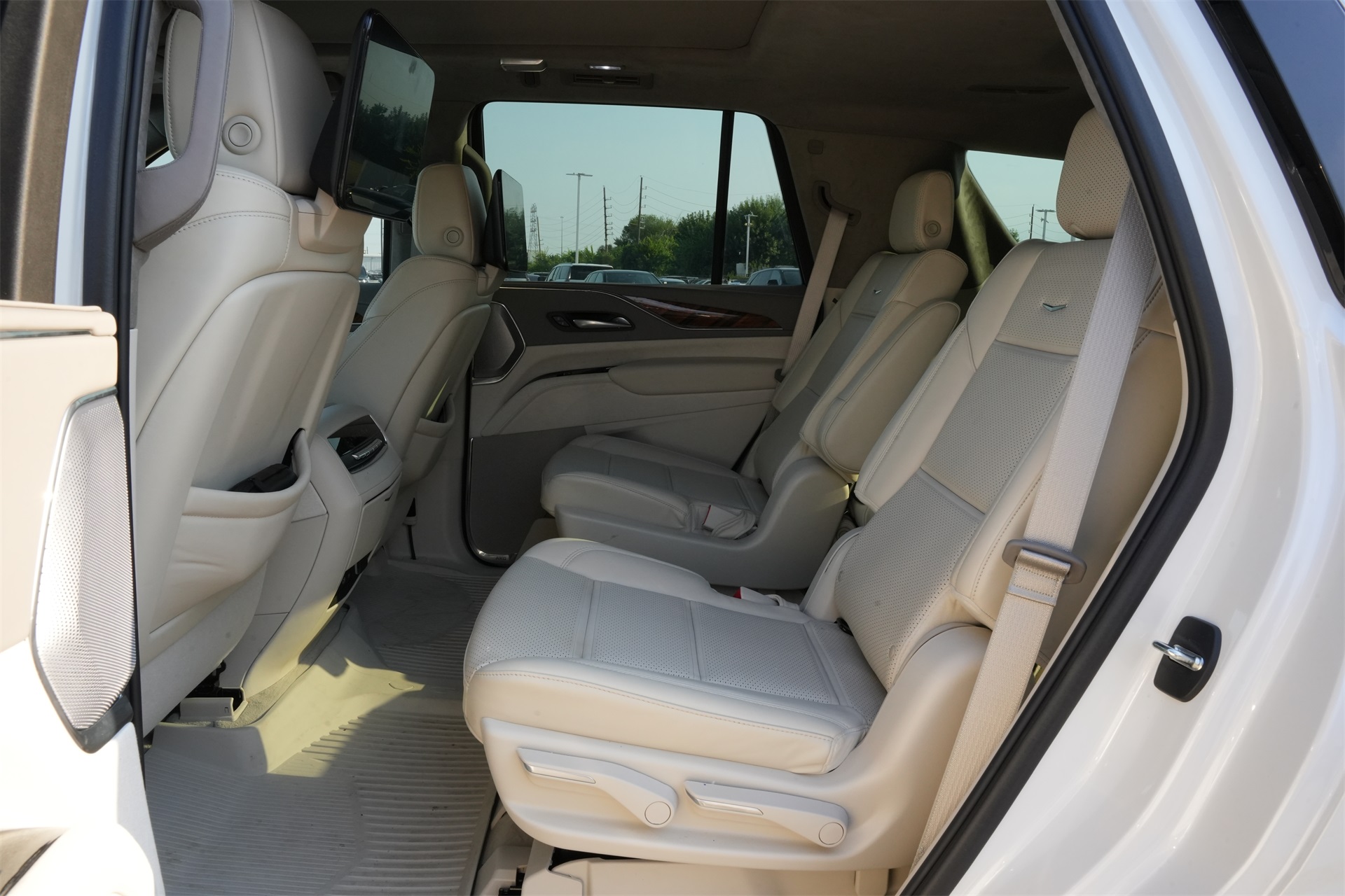 2024 Cadillac Escalade Premium Luxury Platinum White at Bayway Cadillac of The Woodlands