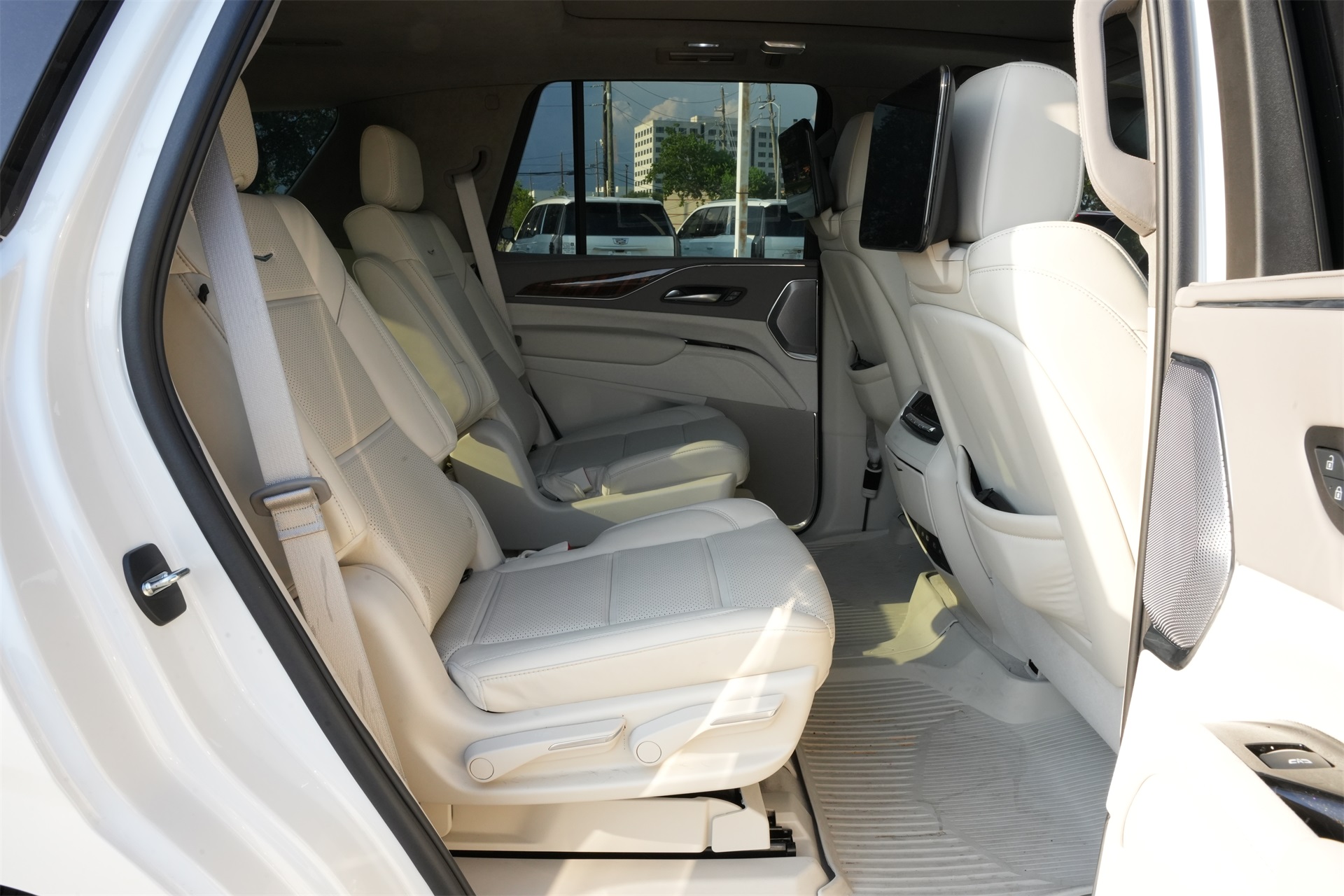 2024 Cadillac Escalade Premium Luxury Platinum White at Bayway Cadillac of The Woodlands