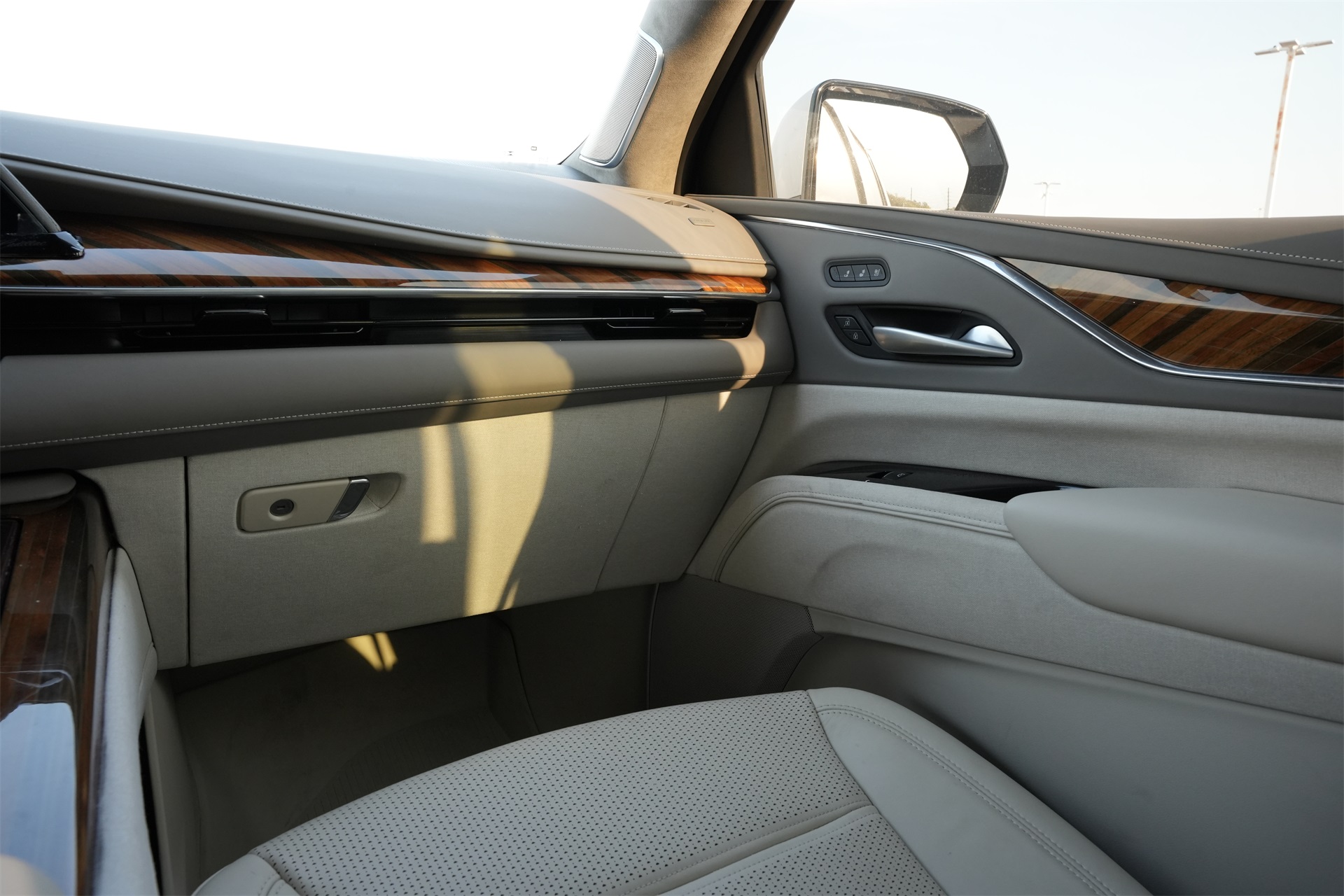 2024 Cadillac Escalade Premium Luxury Platinum White at Bayway Cadillac of The Woodlands